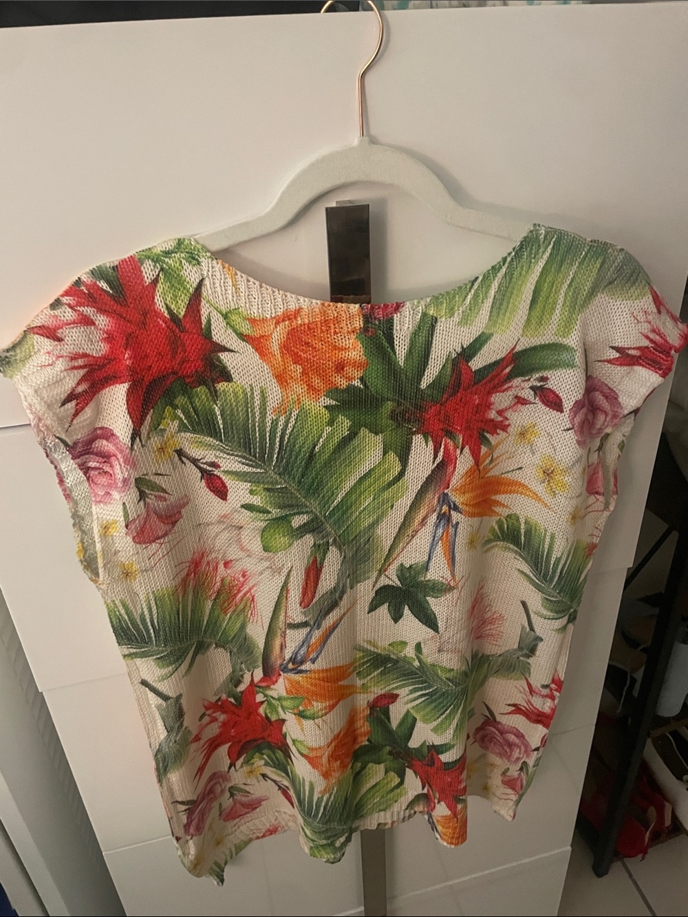 Tropical Floral Cap Sleeve Top in White with Green & Red Print